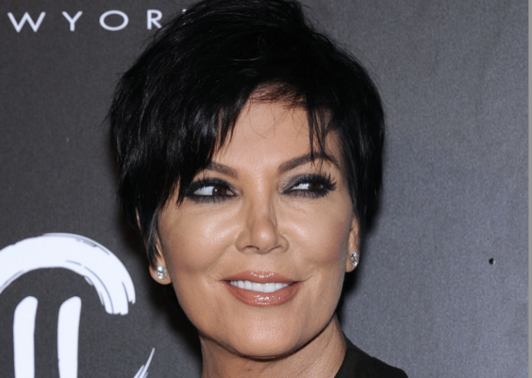 Kris Jenner Rushed To Hospital Room For Surgery Admits Shes Scared 3418