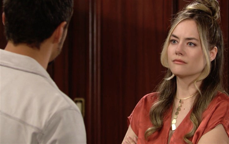 The Bold And The Beautiful; Hope Logan Spencer (Annika Noelle) 