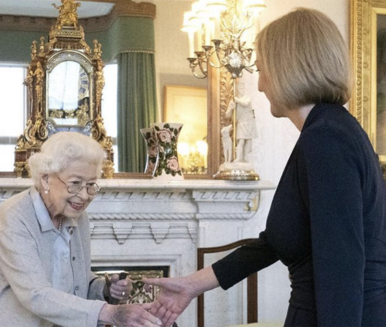 Royal Family News: Queen Elizabeth and New Prime Minister Liz Truss ...