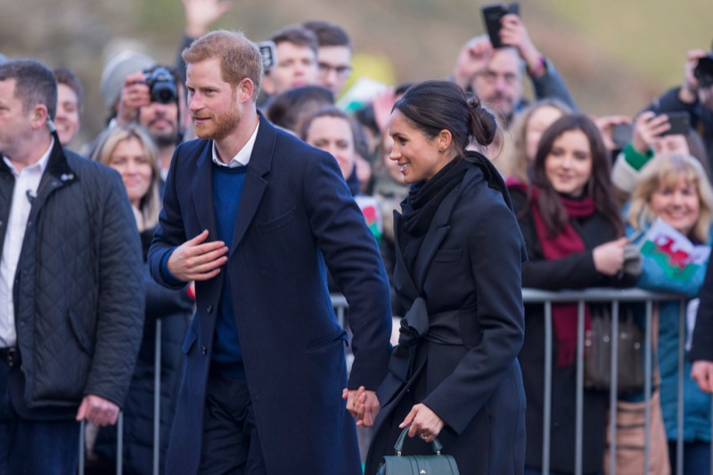 Royal Family News: Prince Harry And Meghan Try To Act Normal, Take The Train But Surrounded By Bodyguards