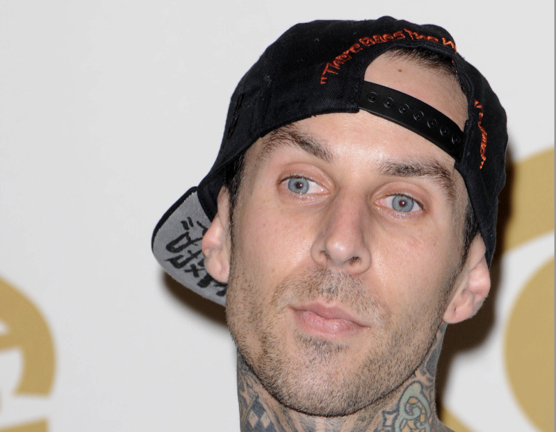 Travis Barker Shares Kourtney Kardashian Special Night On Instagram, His Daughter Alabama Throws Shade!