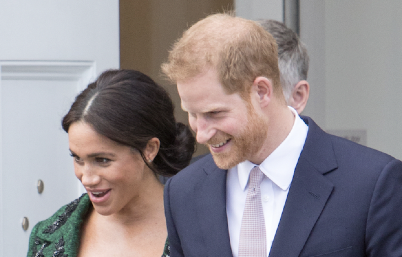 Royal Family News: Prince Harry And Meghan Markle Surprise Royal Fans And Fly Cheap