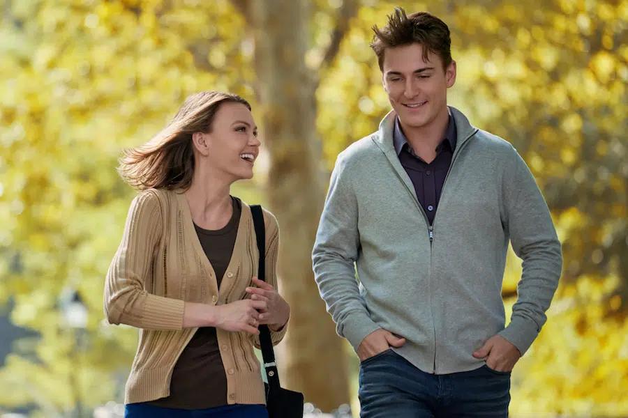 Aimeé Teegarden and Evan Roderick star in Autumn in the City on Hallmark Channel