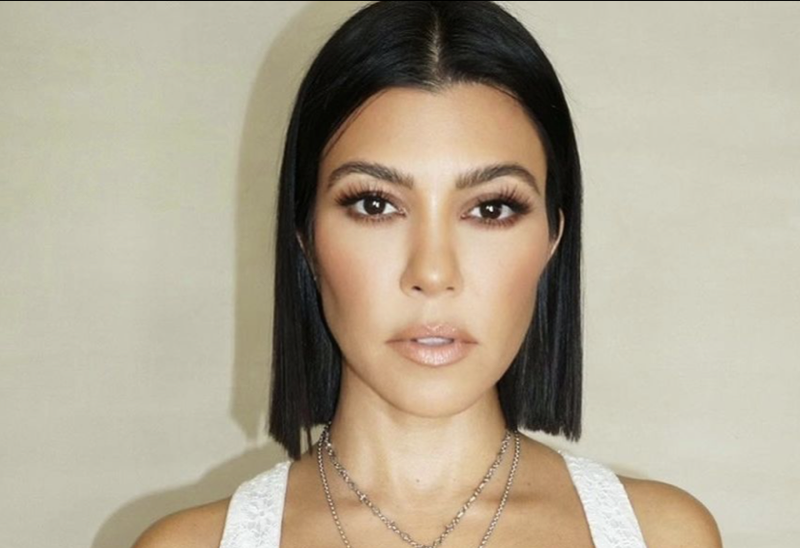 Kourtney Kardashian Looks Pregnant On Instagram, Posts Photo Resembling Baby Diarrhea!