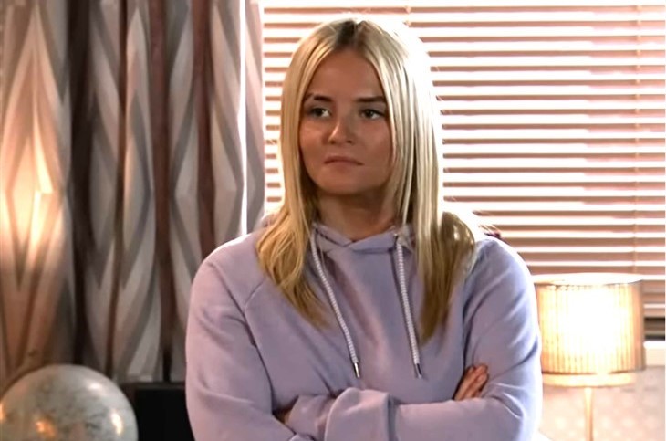 Coronation Street: Kelly Neelan (Millie Gibson)