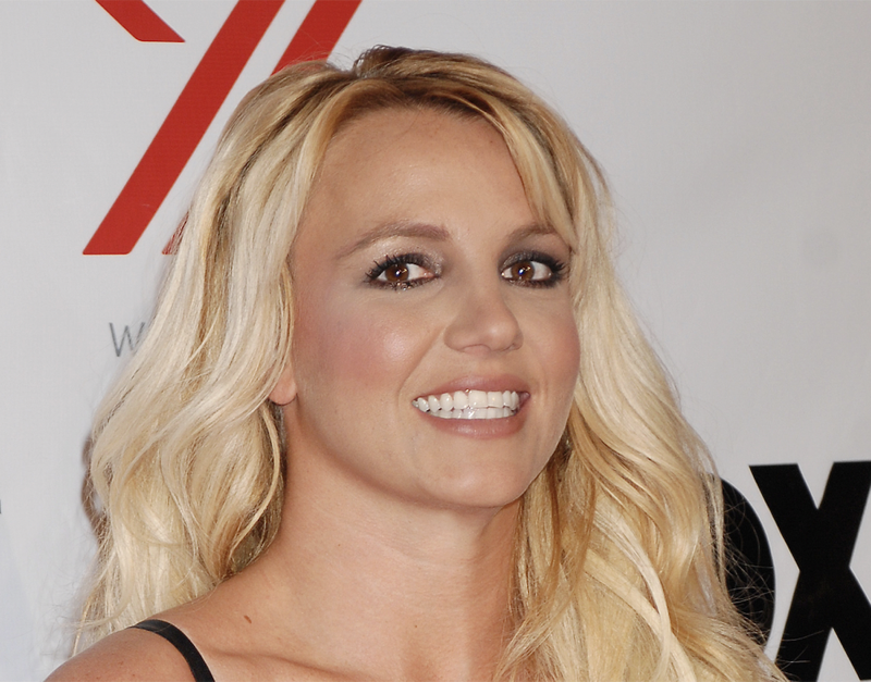 Britney Spears Compares Herself To Jennifer Lopez, Describes Security Team Watching Her Naked!