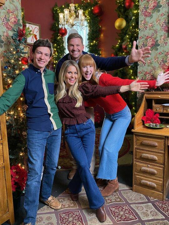 A Christmas... Present Candace Cameron Bure, Marc Blucas