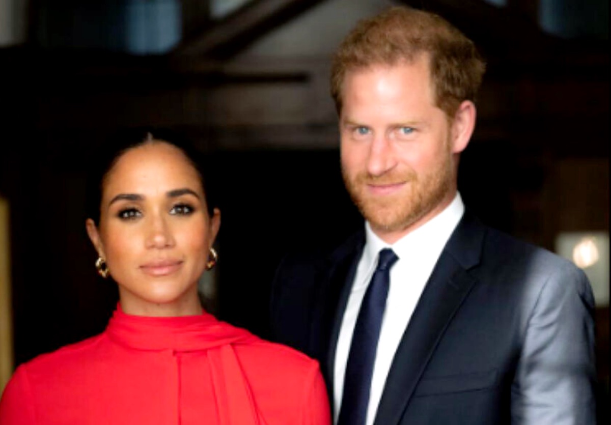 Royal Family News: Did Prince Harry And Meghan Markle Release Photos To Snub Family Portrait?