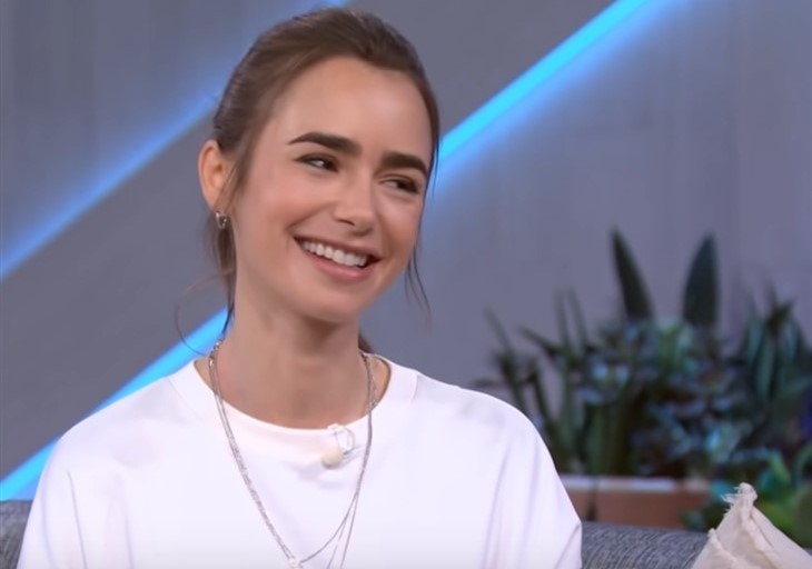  Lily Collins