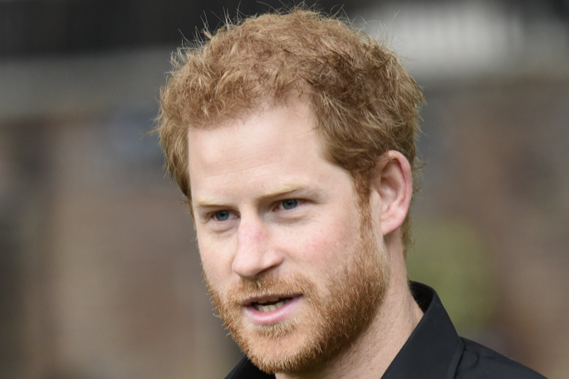 Royal Family News: Prince Harry Has A Choice, Man Up Over His Mother Or Be Owned By Netflix