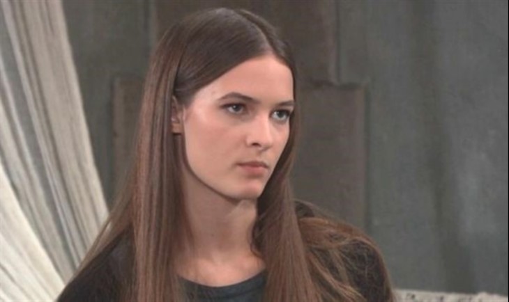 General Hospital: Esme Prince (Avery Kristen Pohl)