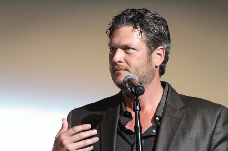 Blake Shelton To Spice Up This Year's Christmas With A Super Deluxe Album