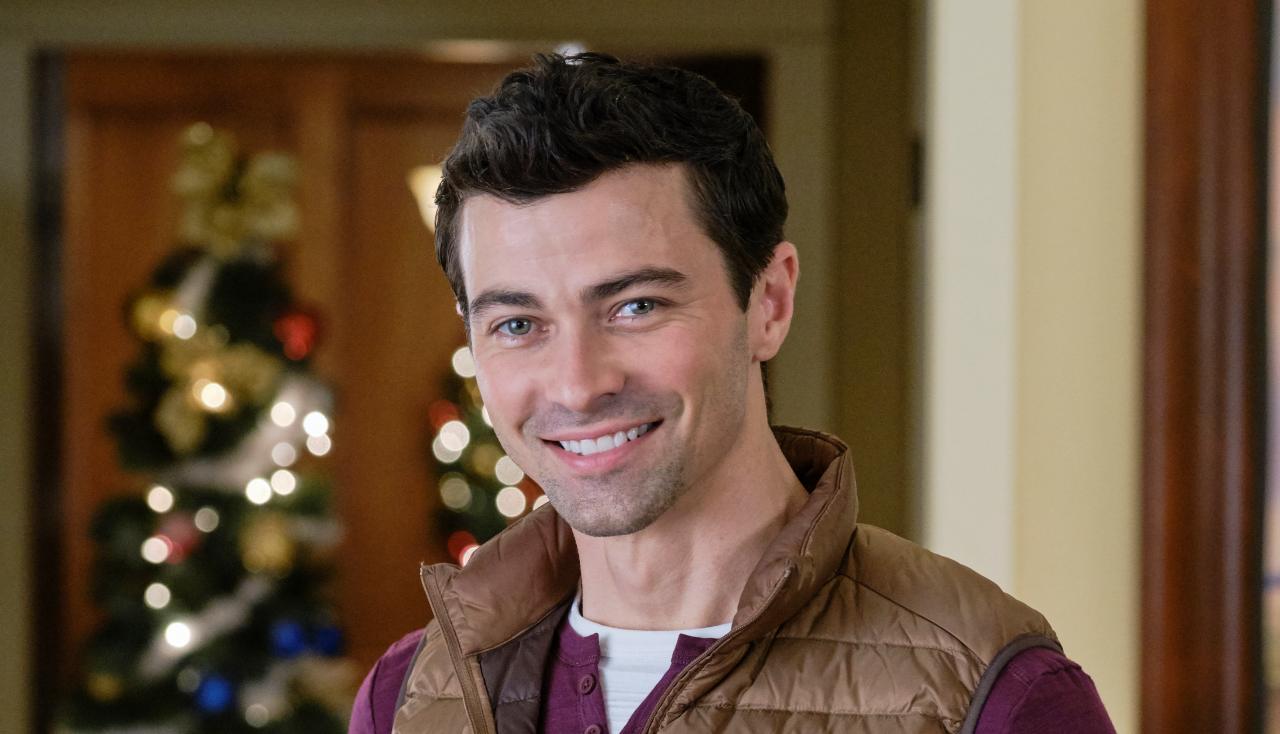 Matt Cohen stars in Made for Each Other in Hallmark's Loveuary