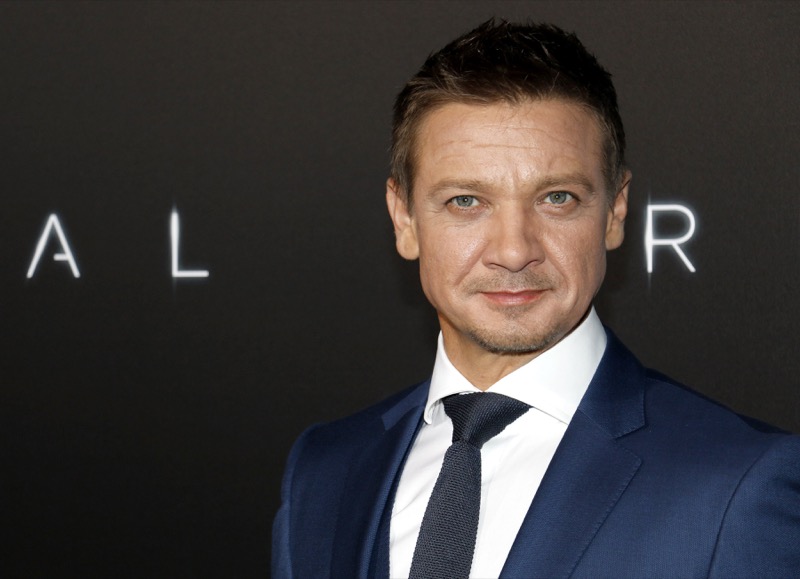 Jeremy Renner Health Updated After 14,330-Lb Snow Plow Runs Over Actor!