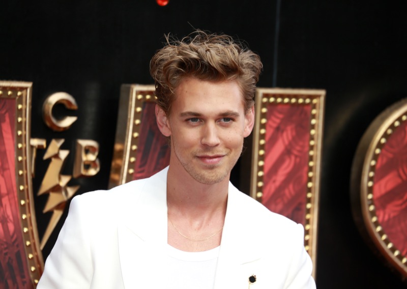 Austin Butler Says Denzel Washington Is "The Godfather Of Acting"