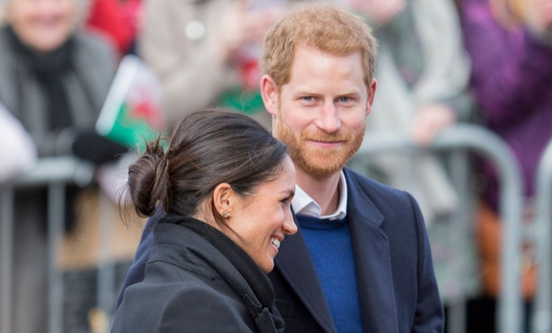 Prince Harry and Meghan Markle 'Blackmail' Royals With New Book Rumors?!