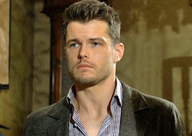 The Young And The Restless - Kyle Abbott (Michael Mealor) 