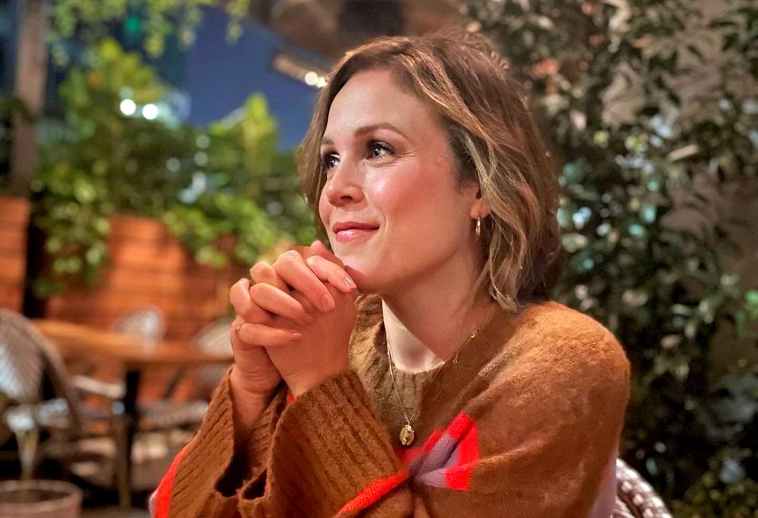 Calls The Heart Erin Krakow 'Special' News For Fans
