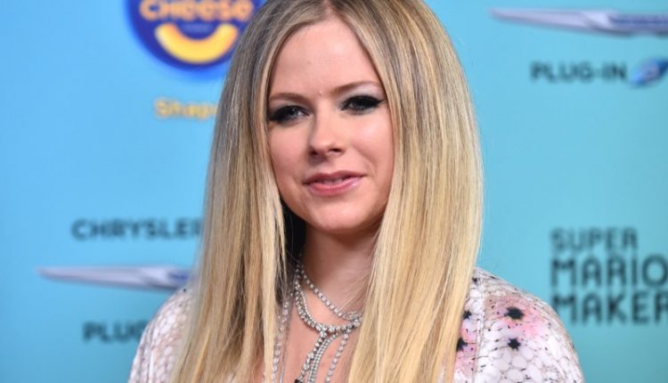 Los,Angeles,-,Jun,16:,Avril,Lavigne,Arrives,For,The