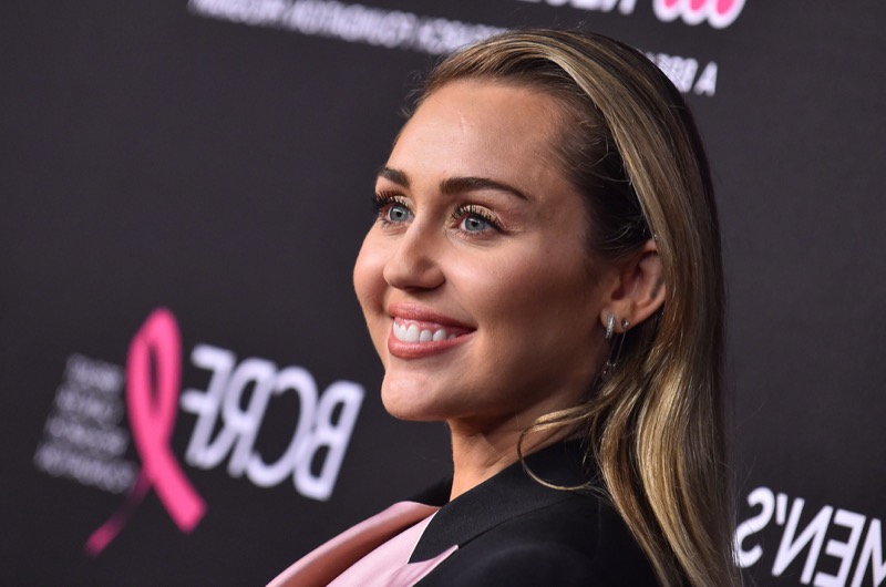 Miley Cyrus Returns To Disney To Have "Endless Summer Vacation"
