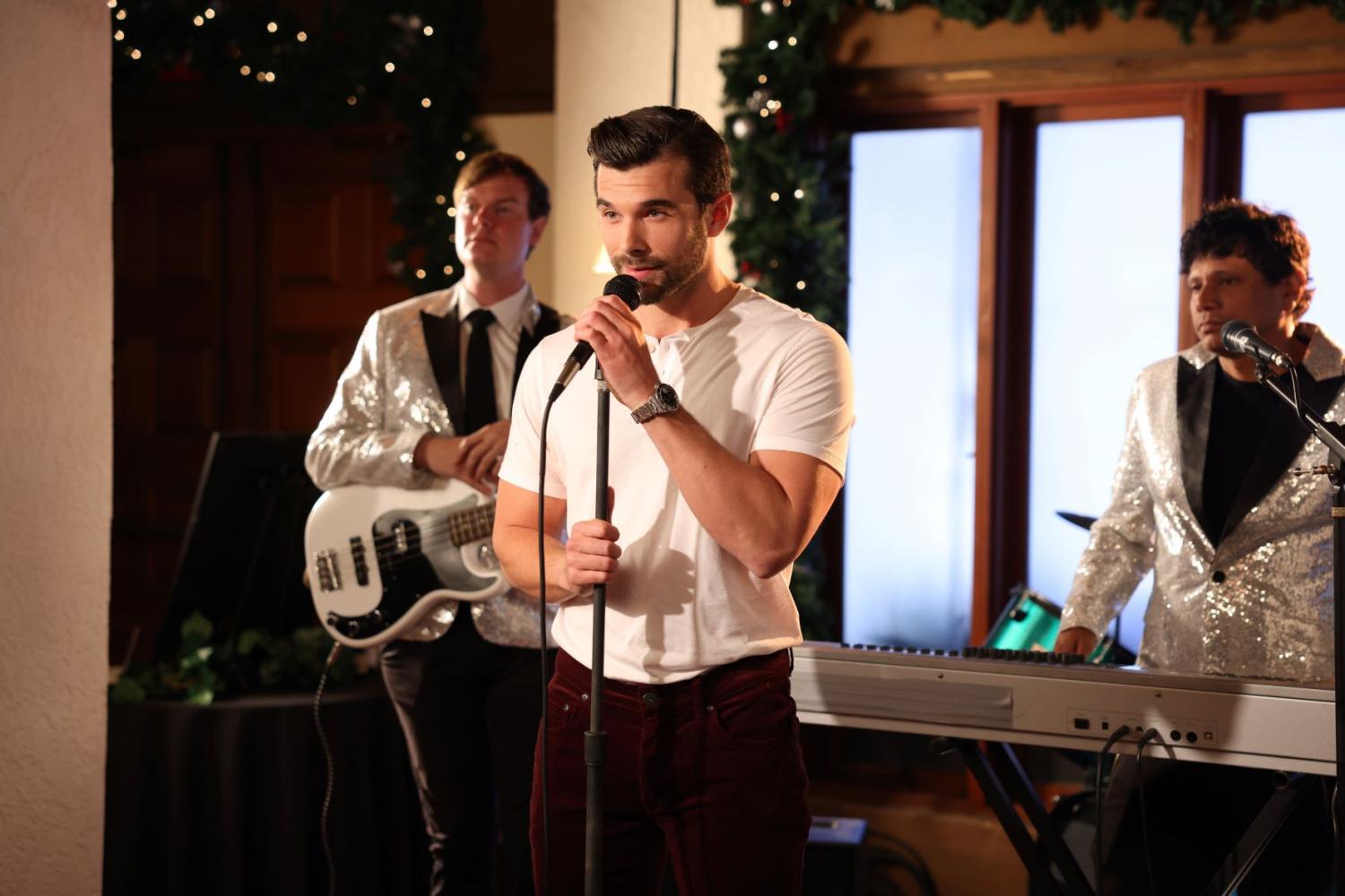 Josh Swickard stars in A Wine Country Christmas from ESX