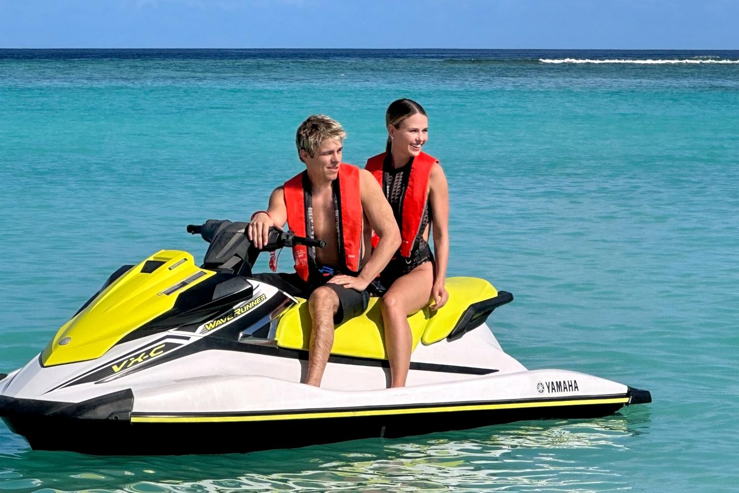 Jocelyn Hudon and Jake Manley star in Love in the Maldives 