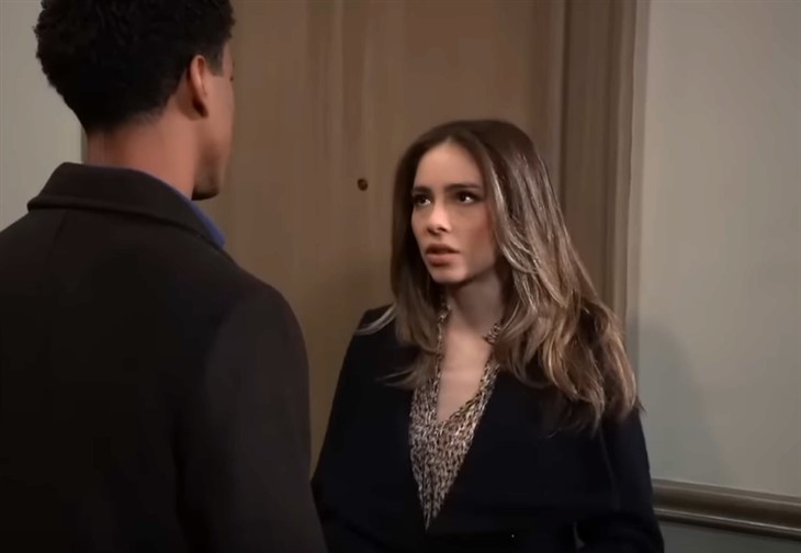 General Hospital: Molly Lansing-Davis (Haley Pullos)