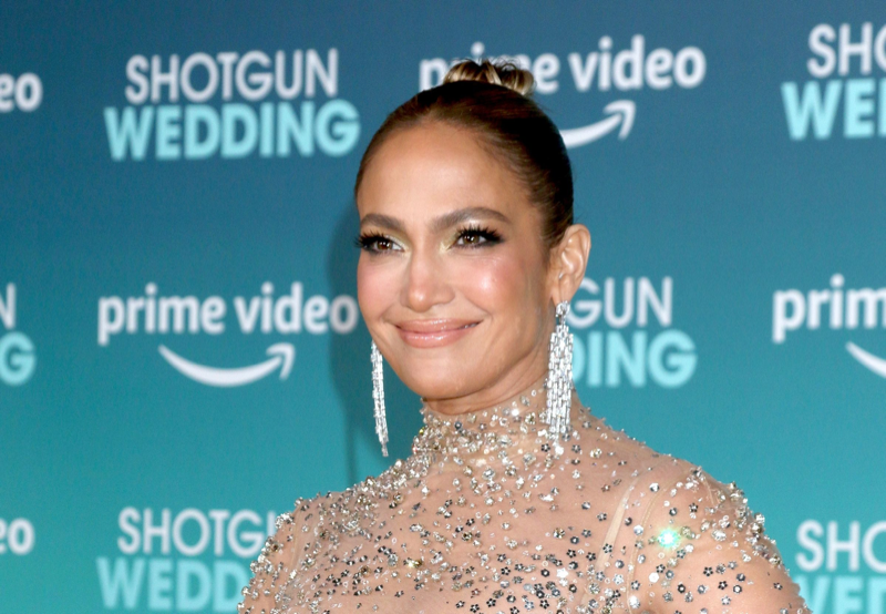 Jennifer Lopez Stars In New Netflix Movie 'The Mother'