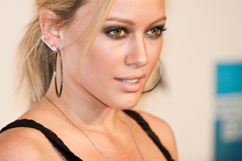 Hilary Duff Says She’s Following Gwyneth Paltrow’s Starvation Diet