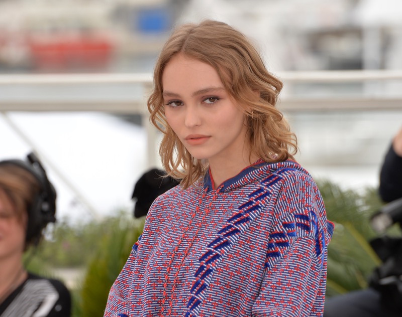 Lily-Rose Depp Congratulates Johnny Depp On His “Jeanne Du Barry” Reception Amid Her Own Drama