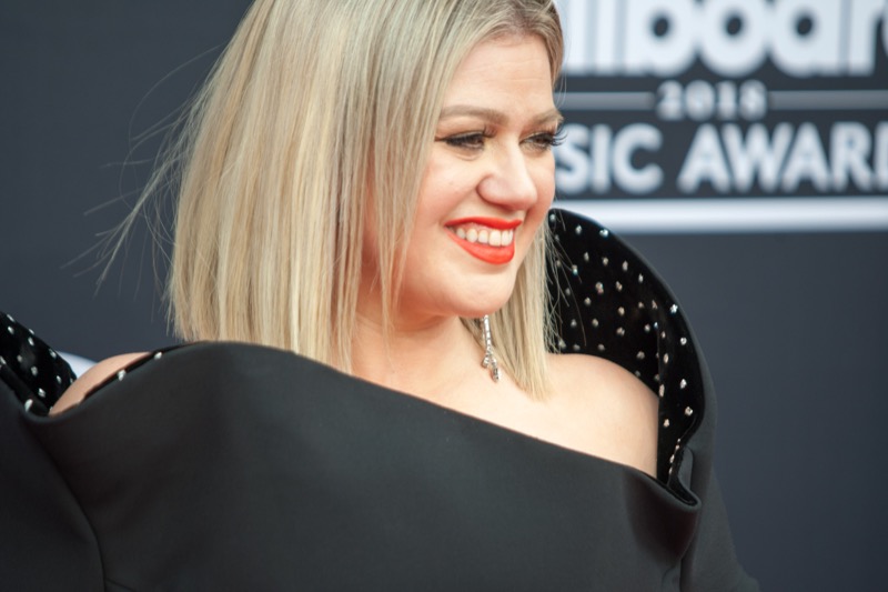 Kelly Clarkson’s Ex-Husband And His Family Are Getting A Last-Laugh Revenge On The Singer
