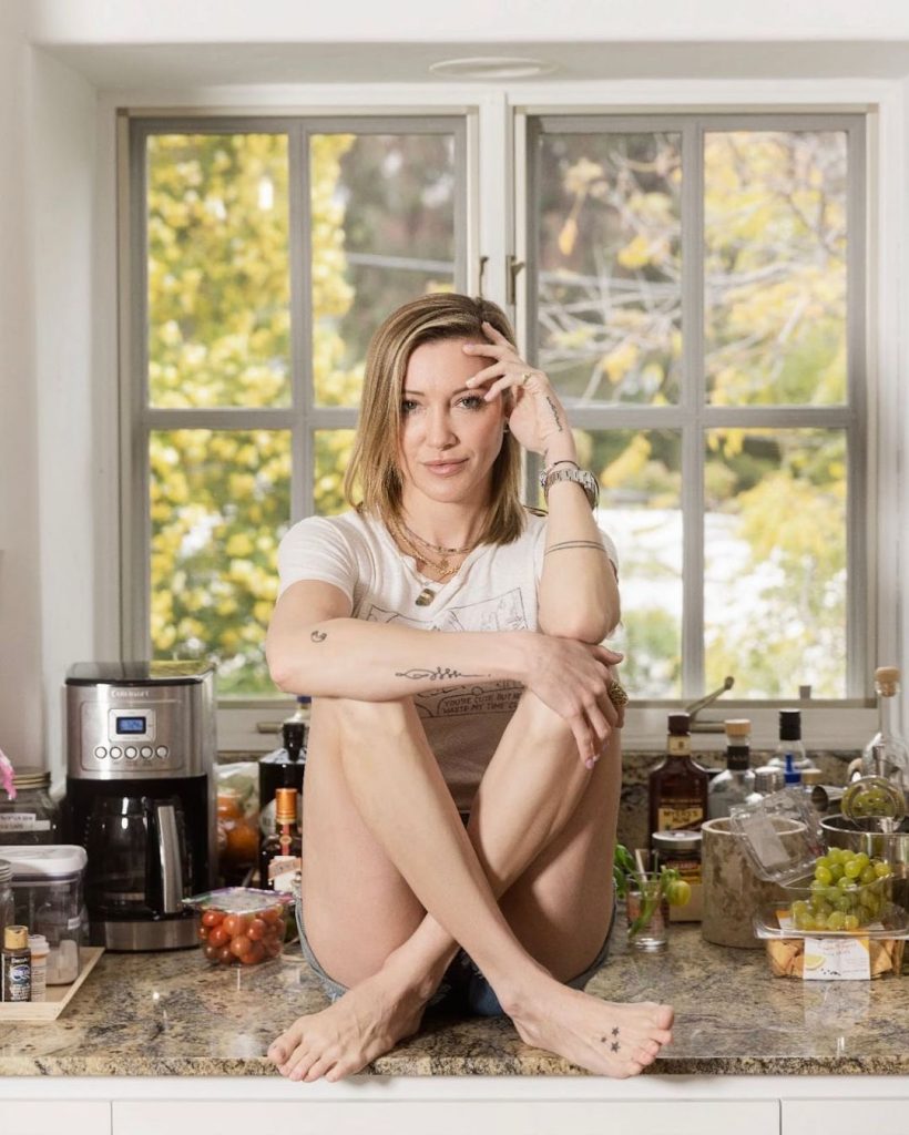 Hallmark Romance: Katie Cassidy Is Dating Her Costar Stephen Huszar