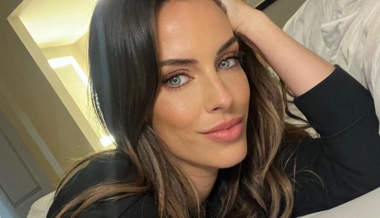 jessica-lowndes