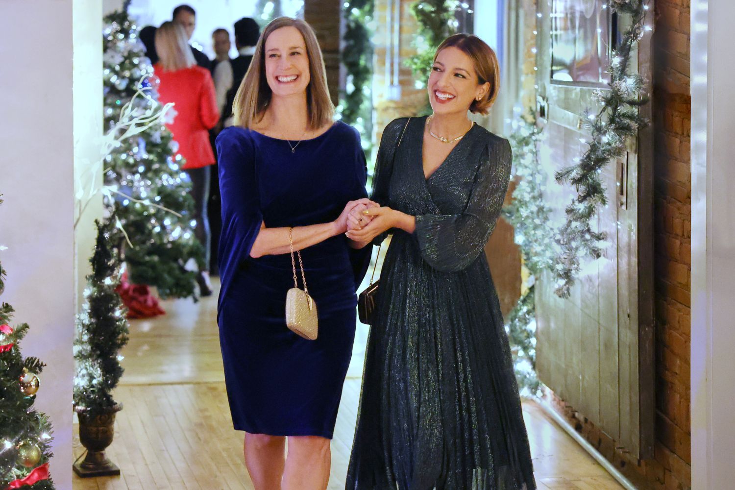 Paula Boudreau, Vanessa Lengies in Take Me Back For Christmas