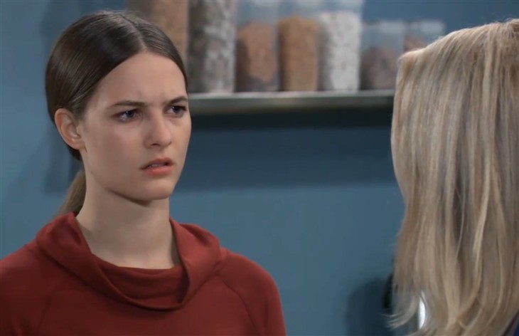 General Hospital: Esme Prince (Avery Kristen Pohl) 