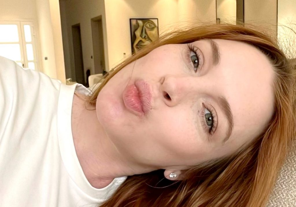 Lindsay Lohan Welcomes Baby, Jamie Lee Curtis Celebrates â€˜Movie Daughterâ€™!