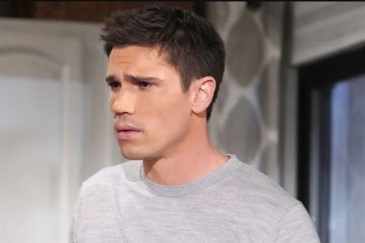 The Bold And The Beautiful: John Finn Finnegan (Tanner Novlan)