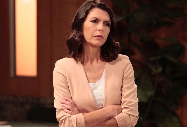 General Hospital: Anna Devane (Finola Hughes) 