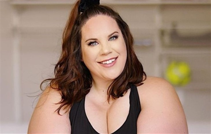 Whitney Way Thore 