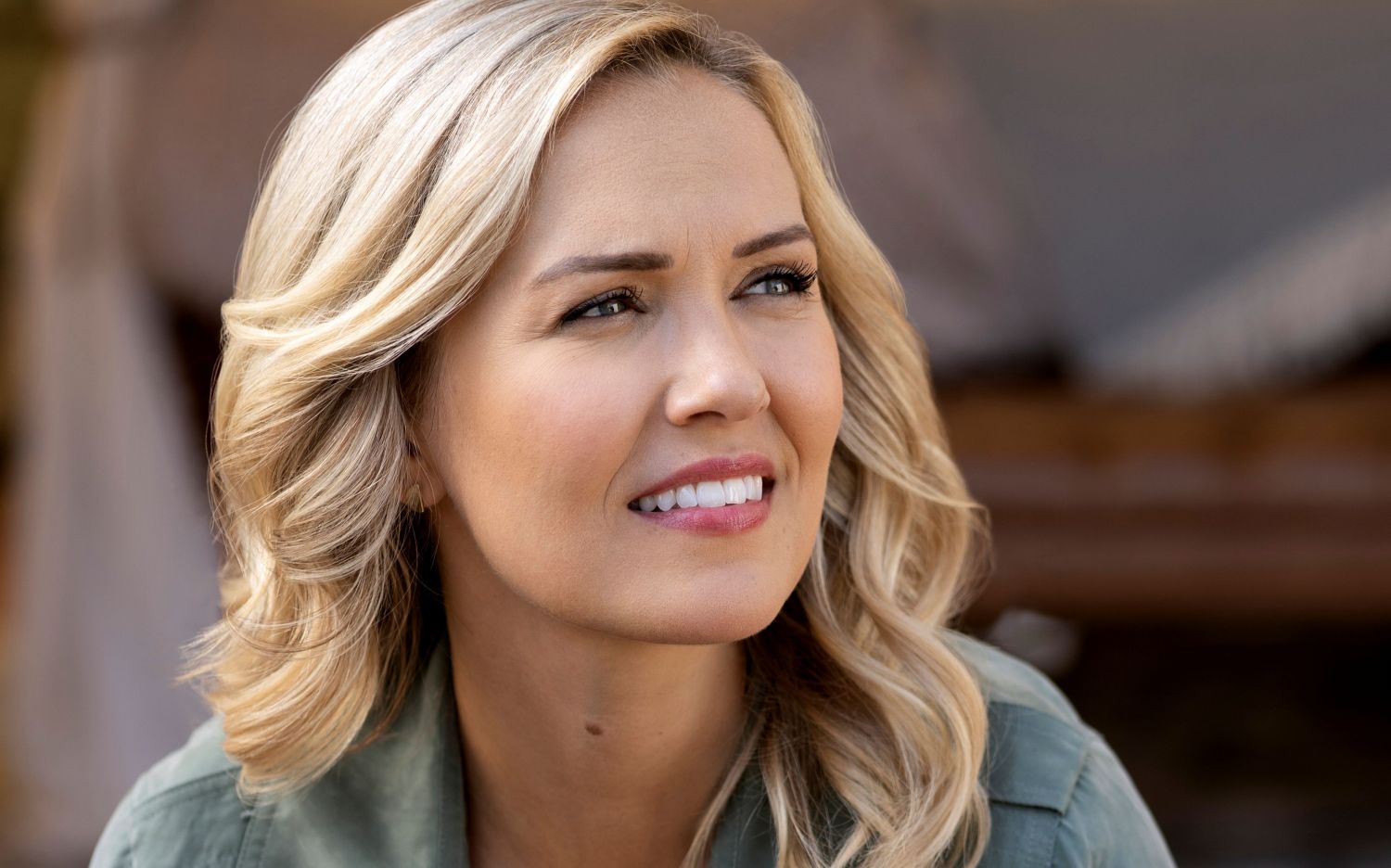 Emilie Ullerup plays Abby in Retreat to You on Hallmark Channel
