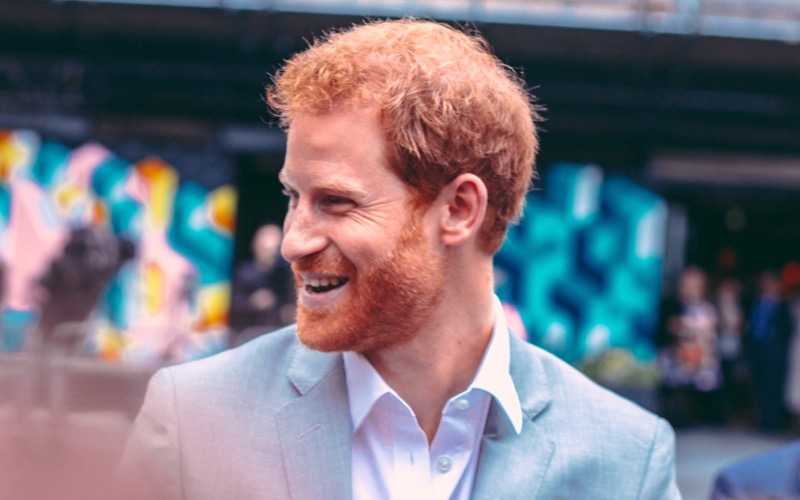 Prince Harry Gulps 6 Bottles Of Beer, Canoodles With Meghan On Birthday