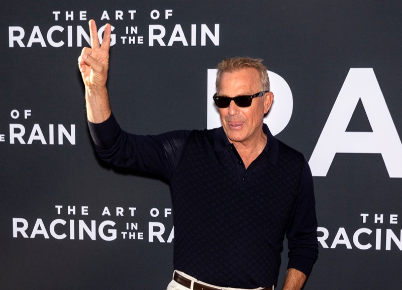 Kevin Costner Blasts Ex Christine's Request For Him To Cover Her $885K in Legal Fees