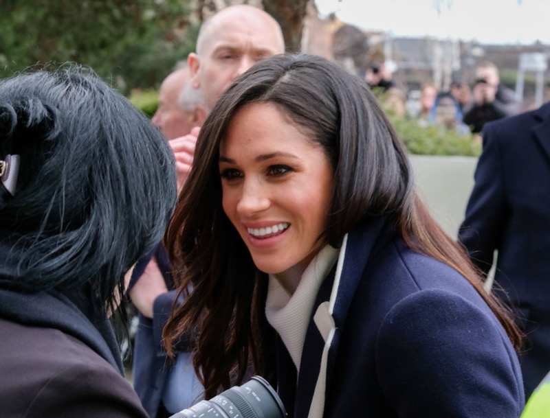 Meghan Markle Gets Minus 2 Approval Rating In Poll, Pens Tell-All Book