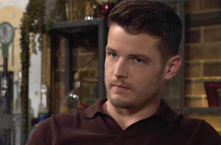 Young And The Restless Spoilers: Kyle’s Promoted To Jabot Co-CEO, Audra Snuggles Up To Him For Intel