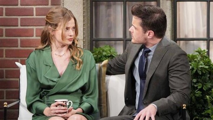 The Young And The Restless Spoilers: Kyle Surprised By Summer Moving On With Chance?