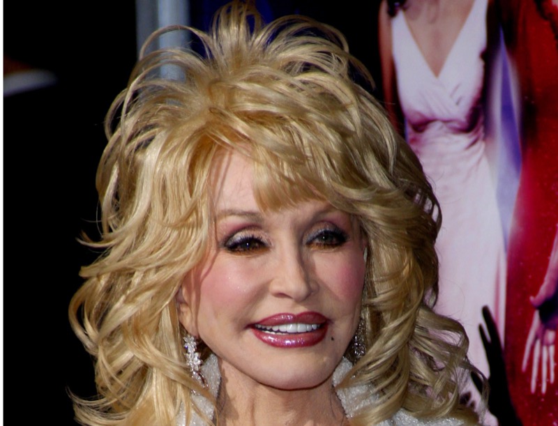 Dolly Parton Credits THIS Sexy Catalog And 'Loose Women' For Her Style!