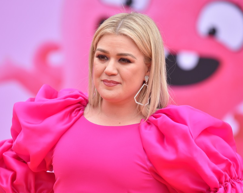 Kelly Clarkson Gushes About Watching Simone Biles Perform