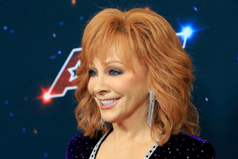 Reba McEntire Learns THIS Skill On The Voice Amid Tater Tots And 'Reba-Isms'