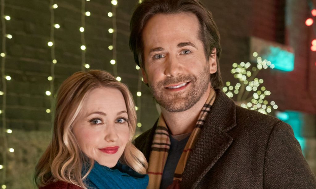 Emily Tennant & Niall Matter Meet Over Perfect Turkey In Holiday