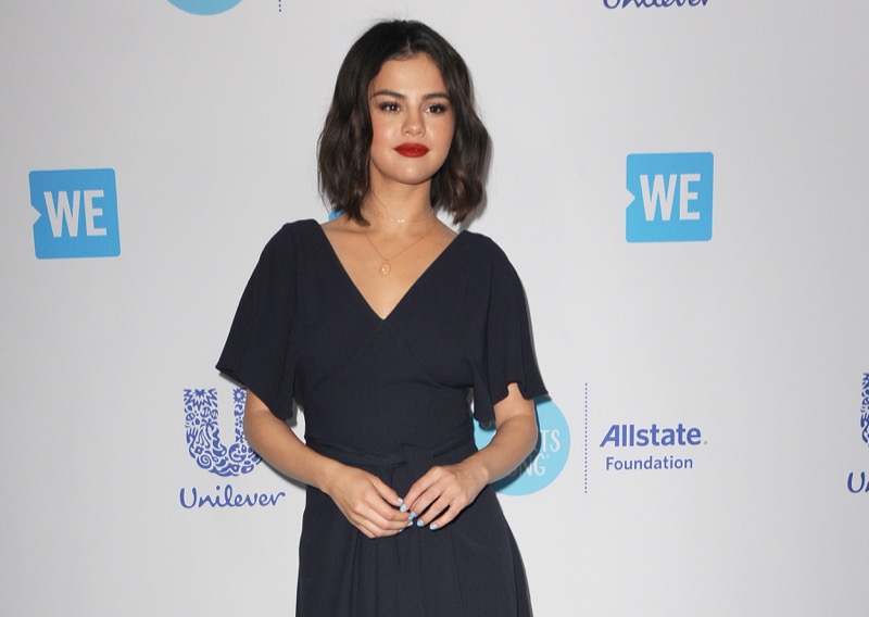 Selena Gomez Temporarily Steps Away From Social Media